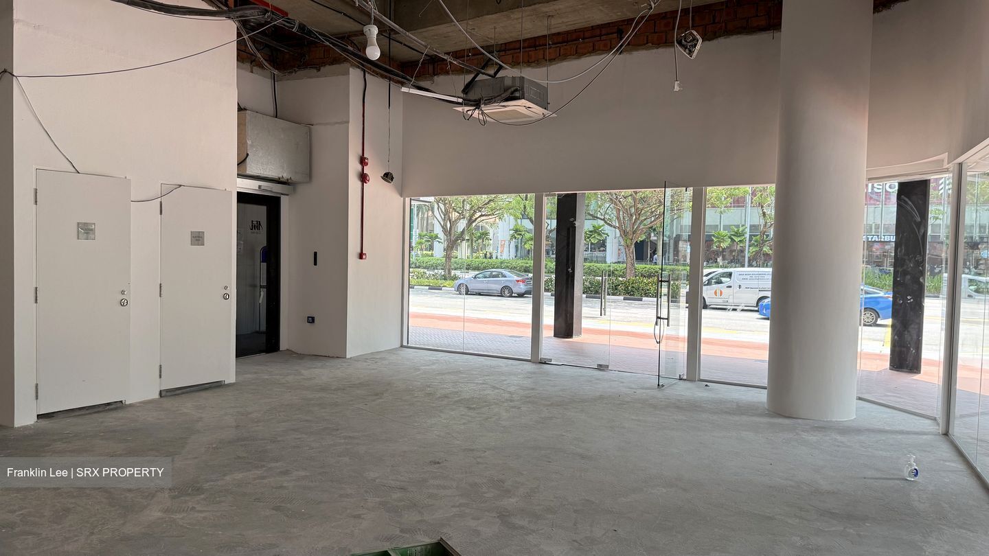 Carpenter Street (D1), Retail #598209921
